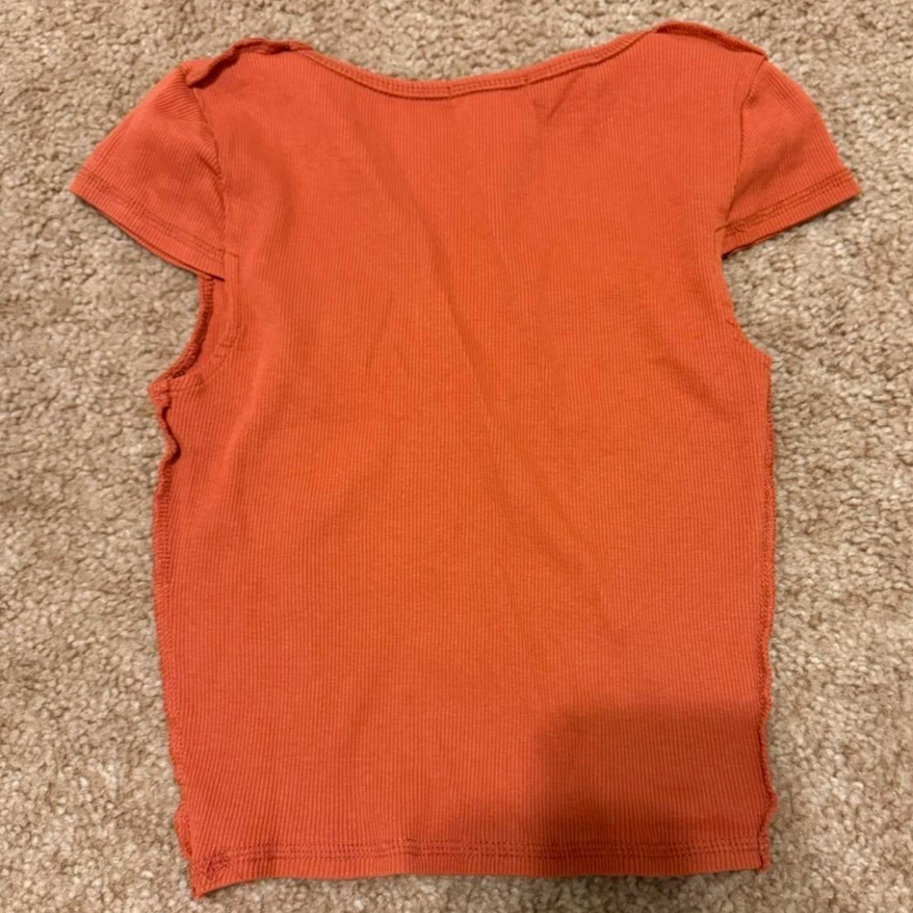 Tilly’s Red-Orange Top – Size Small - Picture 3 of 3